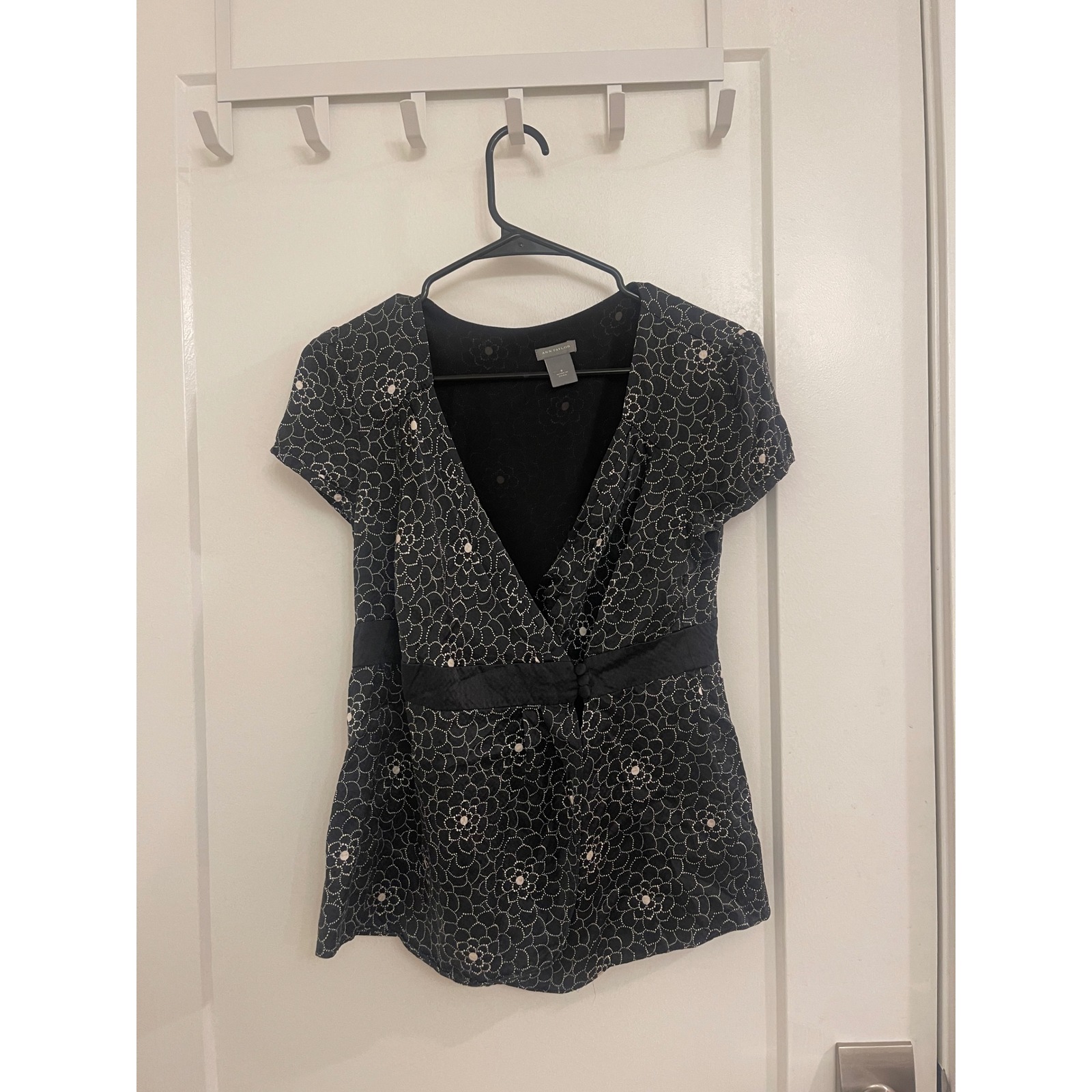 Vintage Silk Babydoll Wrap Blouse Black Y2k Chic Citygirl Business Office Siren